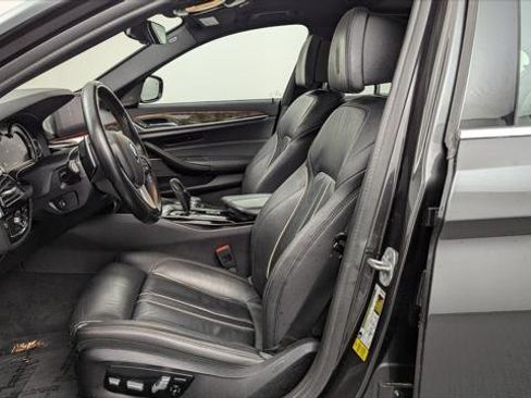 Used 2019 BMW 540i w/ Convenience Package image 13