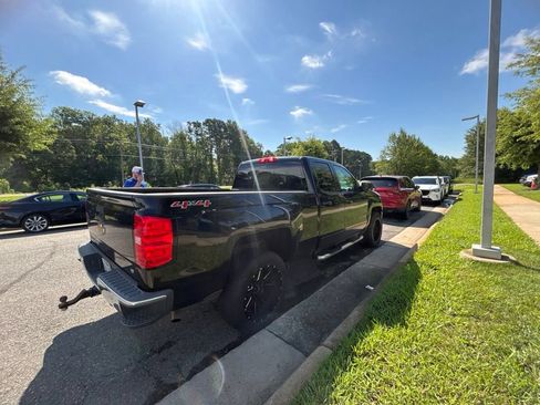 Used 2017 Chevrolet Silverado 1500 LT w/ All Star Edition AWD/4WD image 9