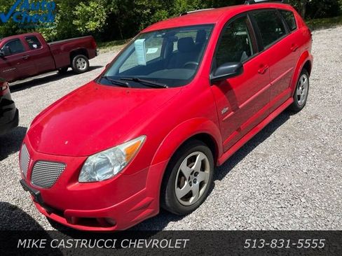 Used 2006 Pontiac Vibe w/ Preferred Package FWD image 1