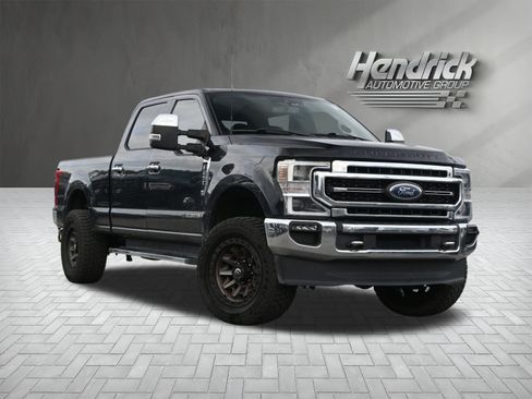 Used 2022 Ford F250 Lariat w/ Lariat Ultimate Package image 2