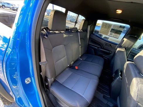 Used 2023 Chevrolet Colorado Trail Boss w/ Advanced Trailering Package image 18