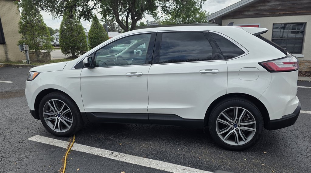 Used 2022 Ford Edge Titanium AWD/4WD image 3