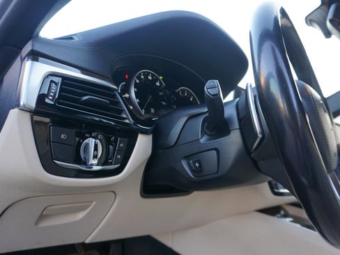 Used 2017 BMW 540i 540i Sedan 4D image 33