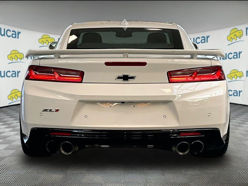Used 2018 Chevrolet Camaro ZL1 RWD image 5