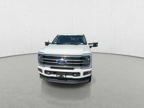 Used 2023 Ford F350 Limited w/ FX4 Off-Road Package AWD/4WD image 3