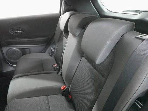 Used 2019 Honda HR-V Sport image 28