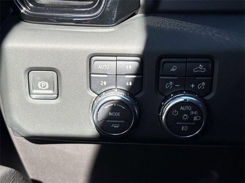 Used 2024 GMC Sierra 1500 AT4X image 30