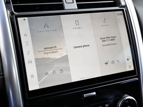 New 2025 Land Rover Discovery Metropolitan Edition image 44