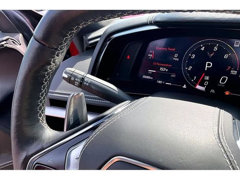Used 2021 Chevrolet Corvette Stingray Premium Cpe w/ Z51 Performance Package RWD image 19