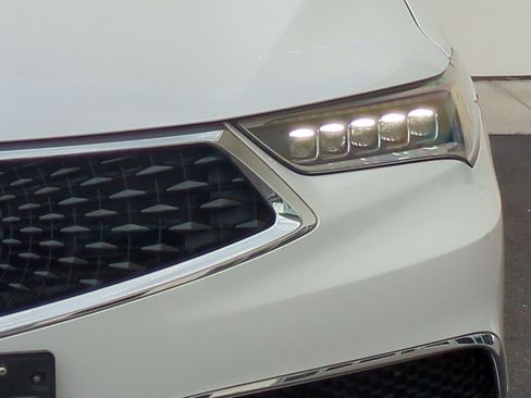 Used 2019 Acura TLX FWD image 6