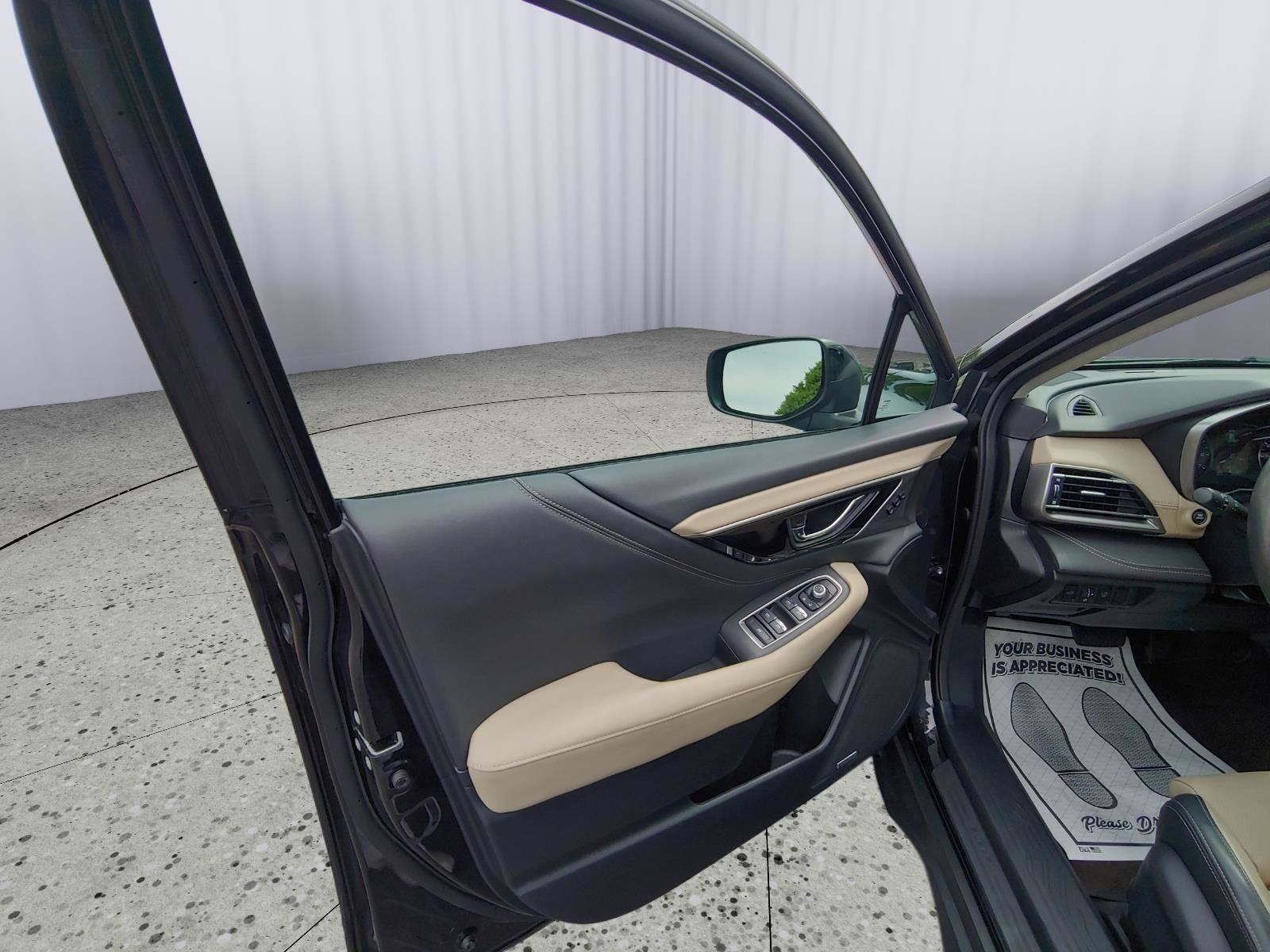 Used 2024 Subaru Outback Limited AWD/4WD image 12