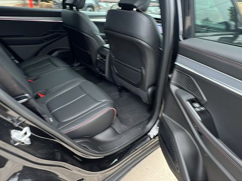 Used 2024 Jeep Wagoneer Launch Edition image 22