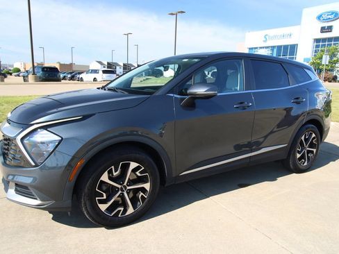Used 2023 Kia Sportage EX FWD image 17