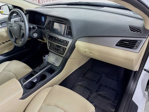 Used 2016 Hyundai Sonata SE image 28