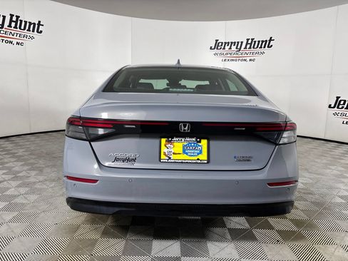 Used 2023 Honda Accord Touring image 5