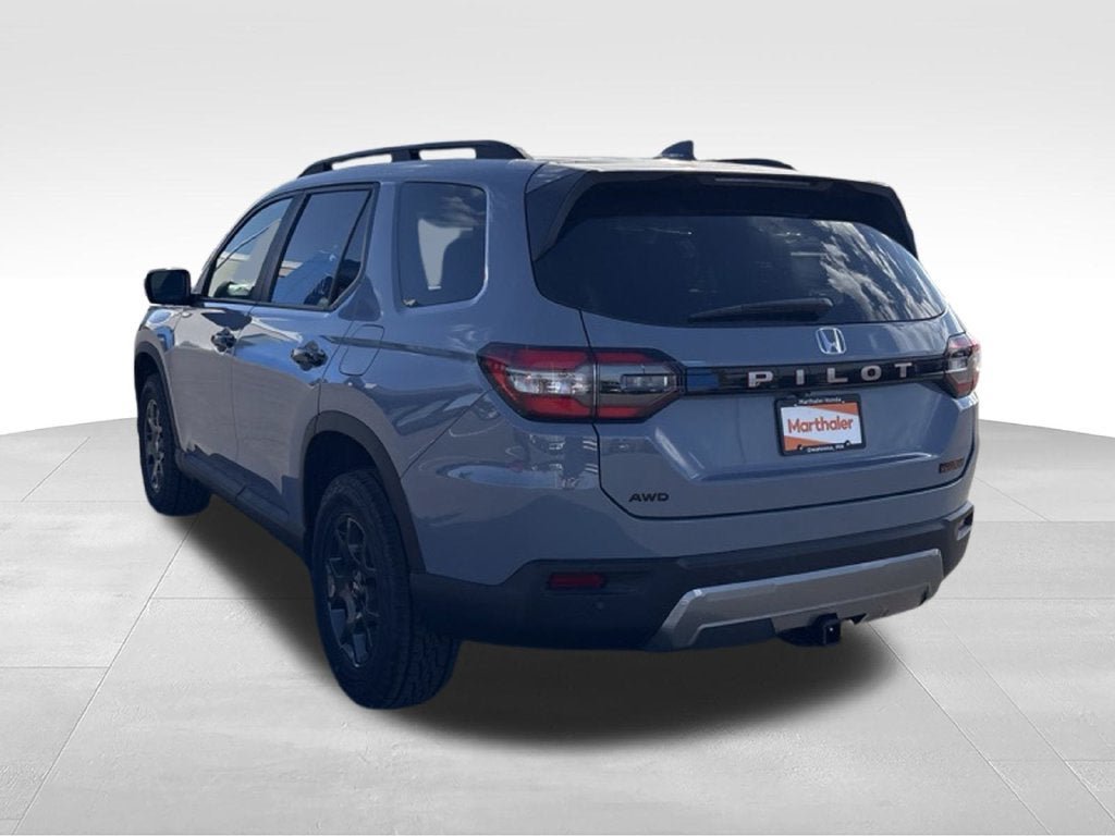 New 2026 Honda Pilot TrailSport image 3