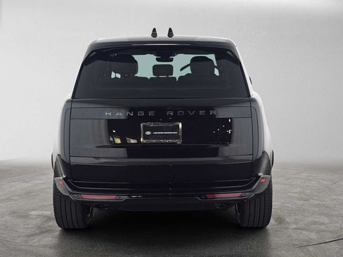 New 2027 Land Rover Range Rover Long Wheelbase SE AWD/4WD image 4