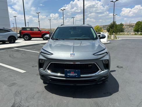 Used 2024 Buick Encore GX Sport Touring image 7