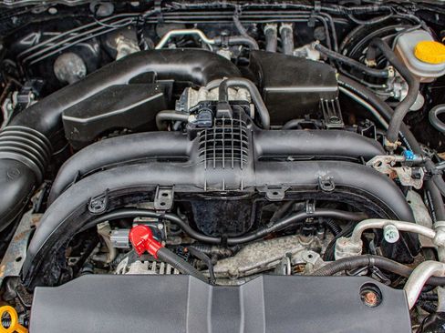 Used 2017 Subaru Forester 2.5i Premium image 33