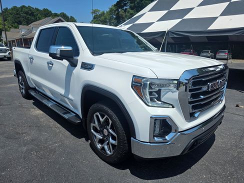 Used 2021 GMC Sierra 1500 SLT w/ SLT Premium Plus Package AWD/4WD image 3