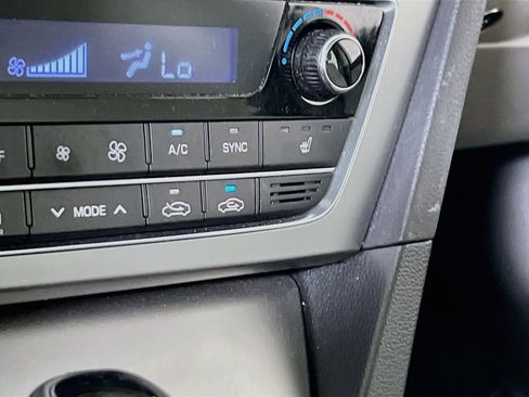 Used 2016 Hyundai Sonata Limited w/ Cargo Package FWD image 19