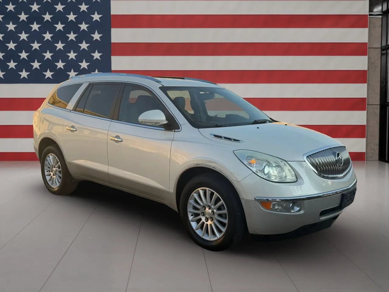 Used 2011 Buick Enclave CXL w/ Trailering Provision Package FWD image 1