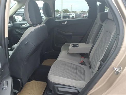 Used 2020 Ford Escape SE image 14