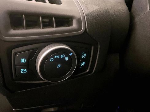 Used 2017 Ford Focus SEL w/ Cold Weather Package image 30