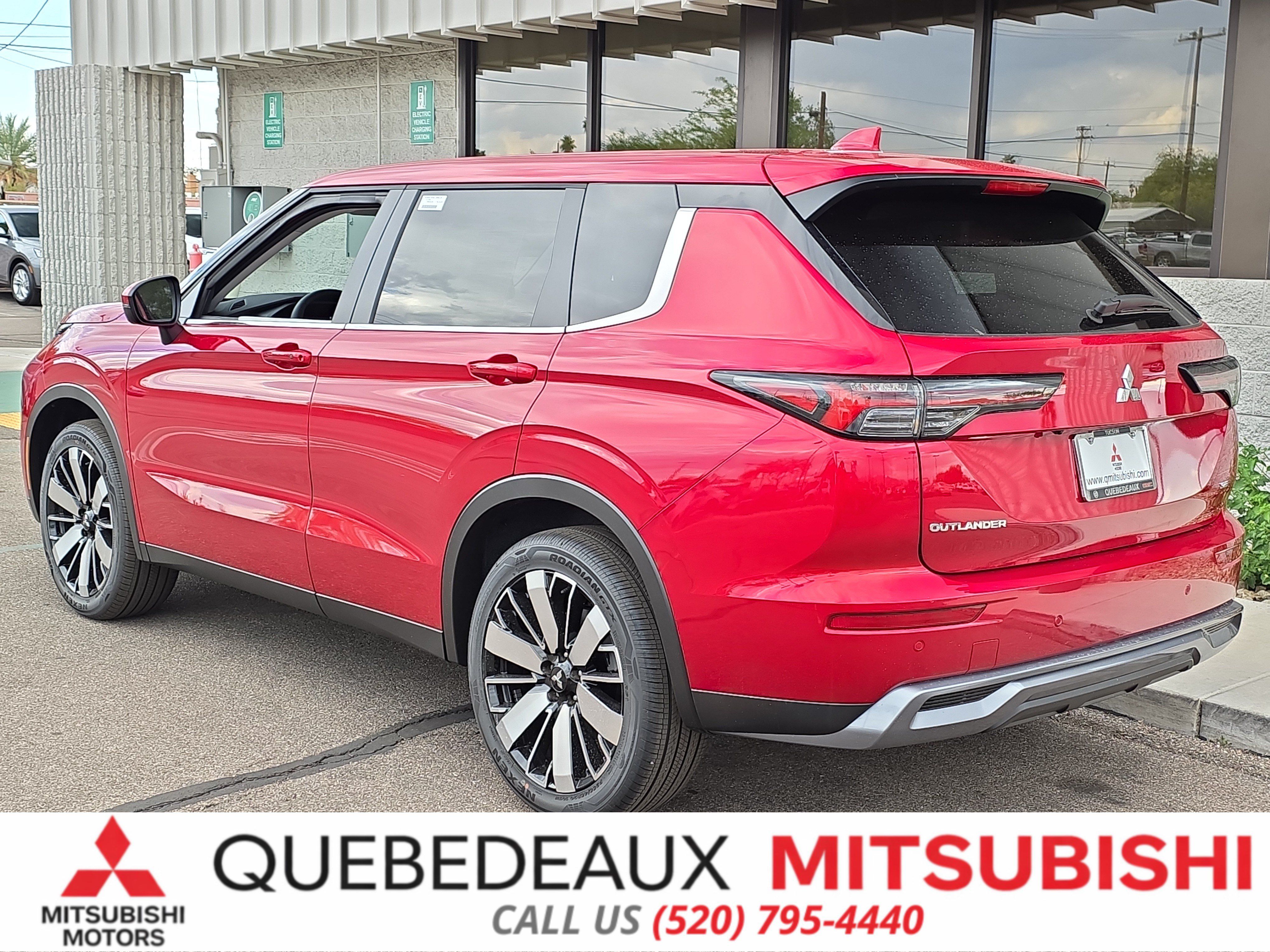New 2026 Mitsubishi Outlander SE FWD image 5