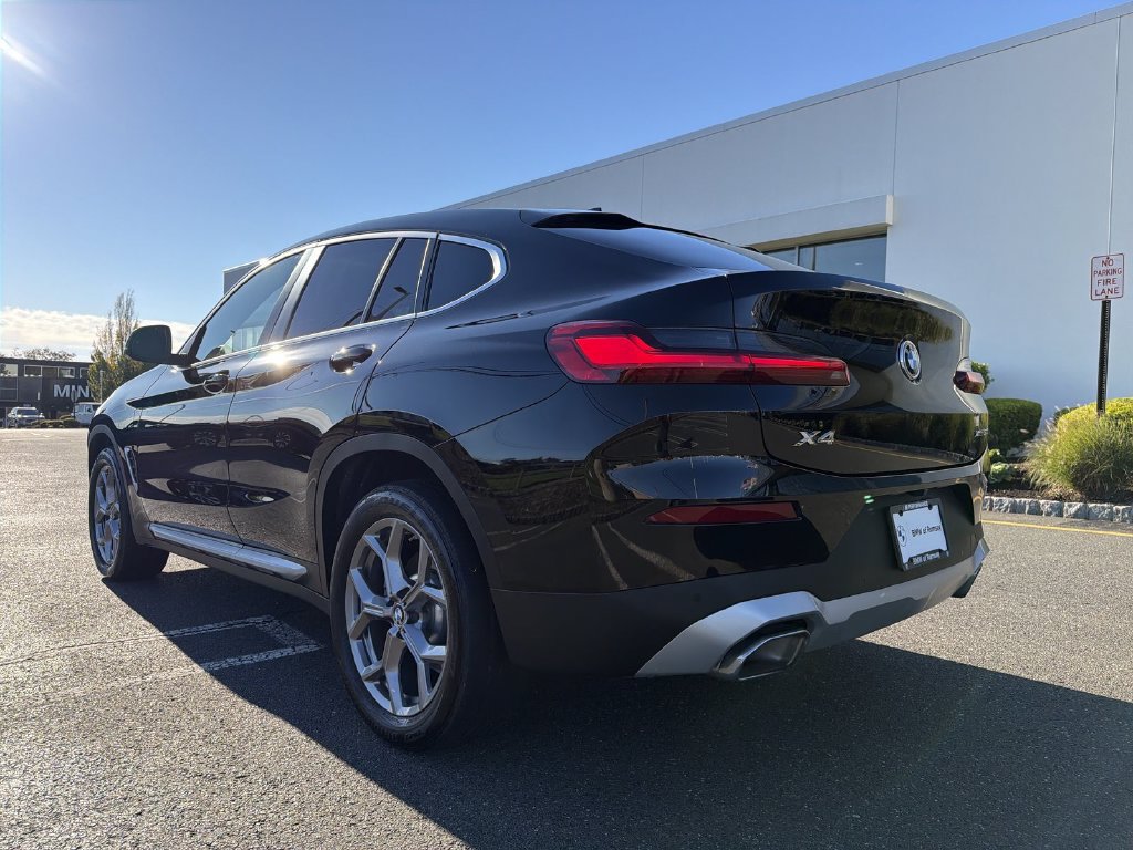 Used 2024 BMW X4 xDrive30i w/ Premium Package AWD/4WD image 12