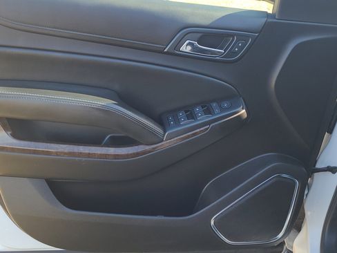 Used 2015 Chevrolet Tahoe 4WD image 13