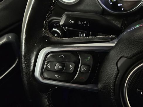 Used 2023 Jeep Wrangler Unlimited Sahara w/ Cold Weather Group image 19