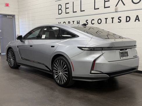 New 2026 Lexus ES 350e FWD image 6
