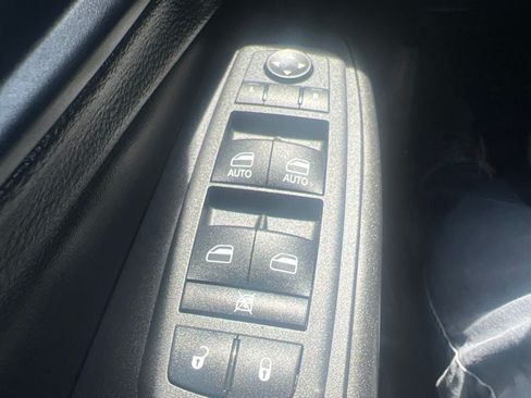 Used 2021 Jeep Cherokee Trailhawk w/ Premium Leather Package AWD/4WD image 26