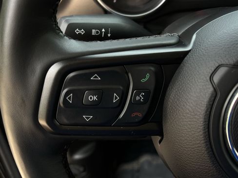 Used 2023 Jeep Wrangler Unlimited Sport AWD/4WD image 22