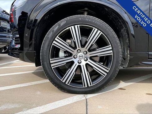 Used 2025 Volvo XC90 T8 Plus w/ Protection Package Premier image 11
