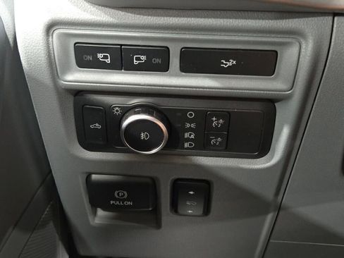 Certified 2022 Ford F150 XLT w/ Equipment Group 302A High image 24