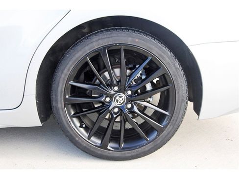 Used 2021 Toyota Camry XSE image 34