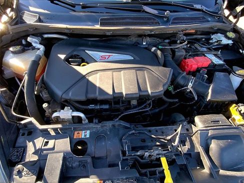 Used 2016 Ford Fiesta ST image 10