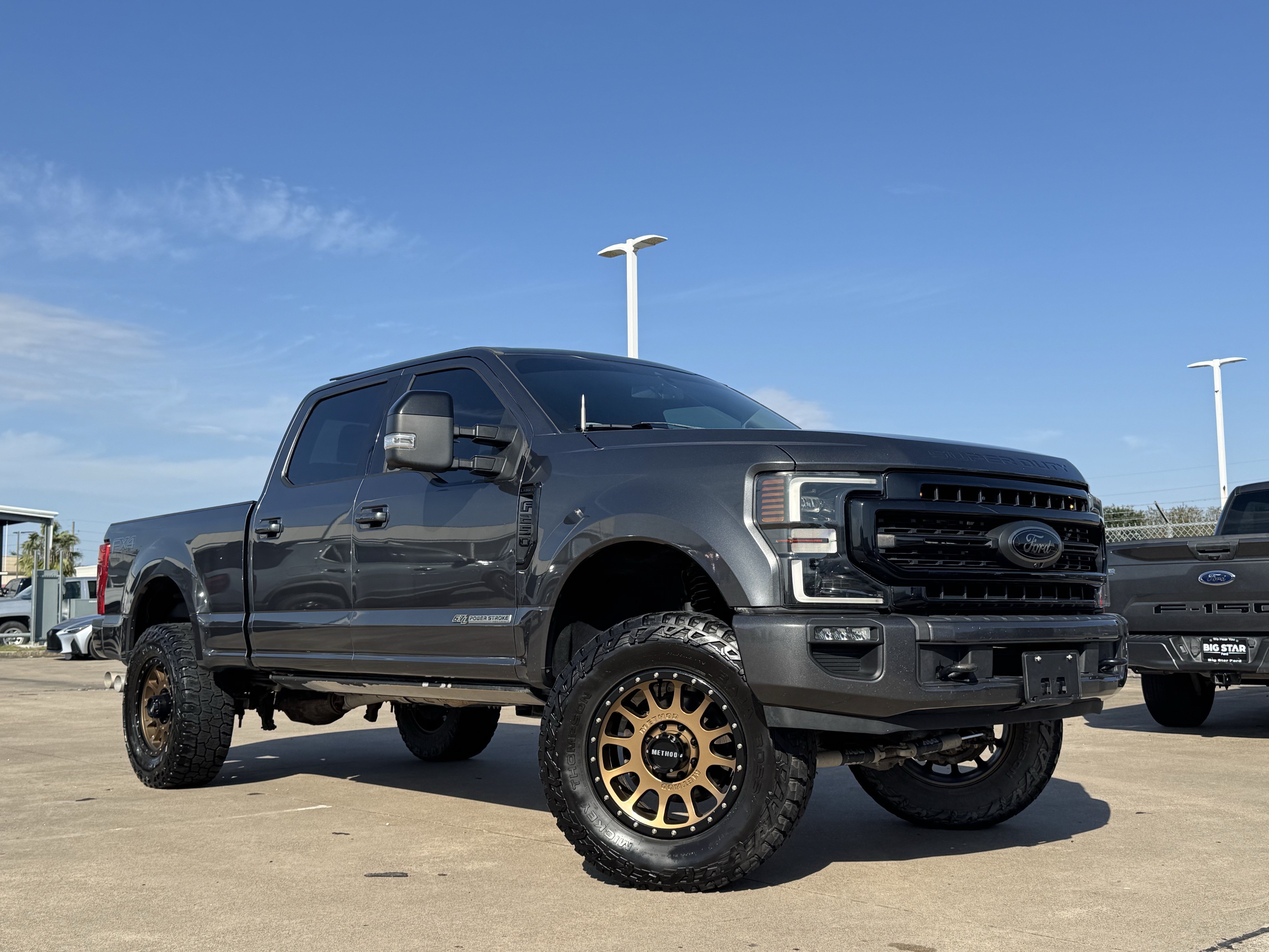 Used 2020 Ford F250 Lariat AWD/4WD image 2