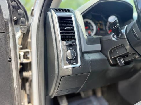 Used 2015 RAM 2500 Big Horn AWD/4WD image 11