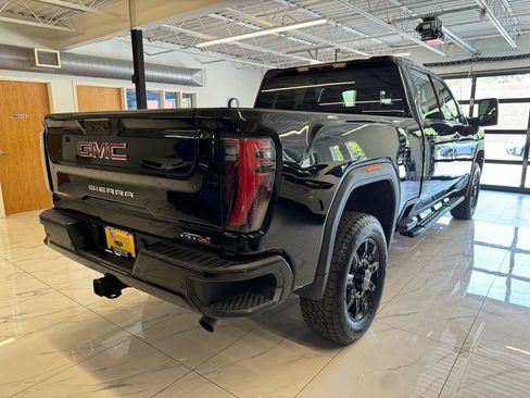 Used 2024 GMC Sierra 2500 AT4 w/ Snow Plow Prep/Camper Package AWD/4WD image 5