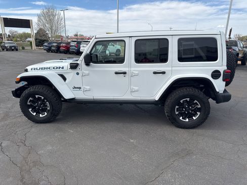 Used 2025 Jeep Wrangler Unlimited Rubicon 4xe image 23