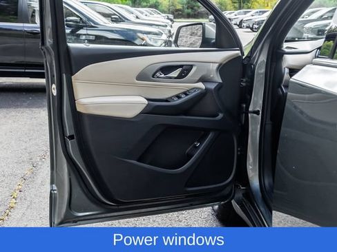 Used 2022 Chevrolet Traverse LT w/ LPO, Cargo Package AWD/4WD image 26