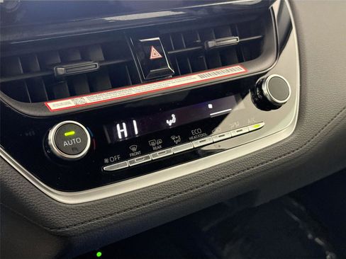 Certified 2026 Toyota Corolla Cross SE image 24