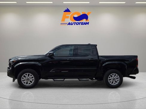 New 2026 Toyota Tacoma SR5 AWD/4WD image 2