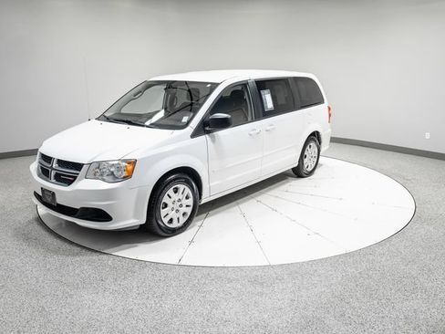 Used 2017 Dodge Grand Caravan SE w/ Power Window Group FWD image 34