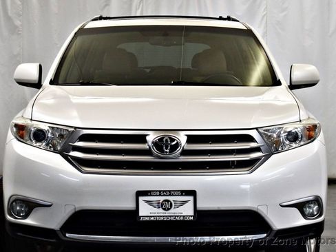 Used 2012 Toyota Highlander Limited w/ Tow Pkg image 4