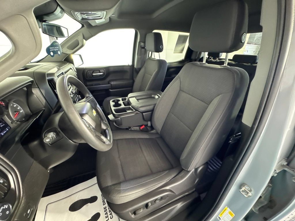 Certified 2024 Chevrolet Silverado 1500 Custom w/ Turbomax Blackout Package AWD/4WD image 29