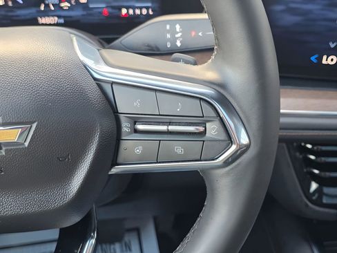 Used 2025 Chevrolet Suburban High Country AWD/4WD image 27